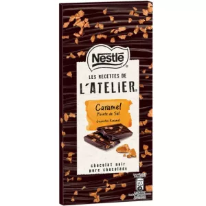 لوح الشوكولاتة الداكنة مع قطع الكراميل المملح 115 غ - نستله